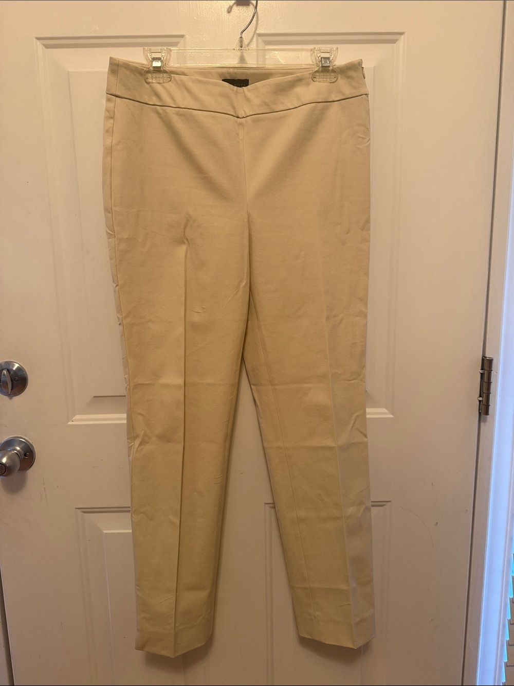 Talbots Women’s size 6 Chatham ankle Dress Pants in Beige / cream
